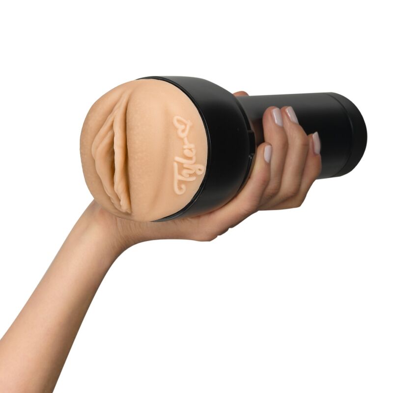 KIIROO - TYLER WISBY MASTURBADOR MASCULINO REALISTA